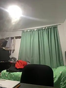 Baphomet212341 live cam on StripChat