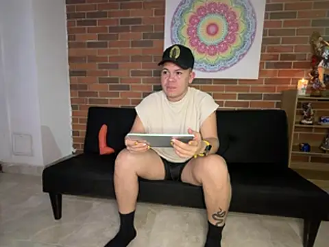 kuyp34 live cam on StripChat