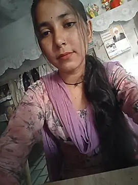 divya_140 (F young) - full nude