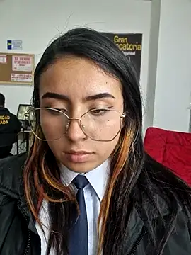 angela__05 (Ask my age) - I SUCK THE DILDO WITH PLENTY OF SALIVA