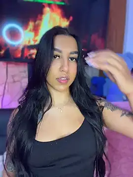 Tamara_Roberts1 live cam on StripChat