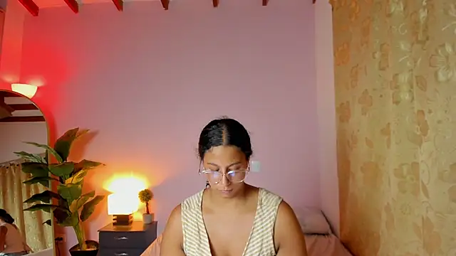 Chloefixxx live cam on StripChat