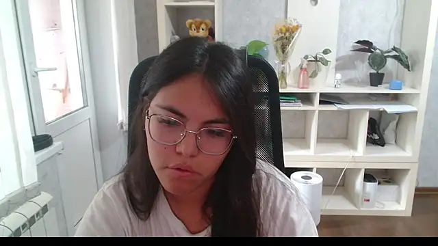 Anda_here live cam on StripChat