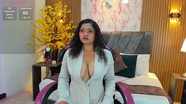 Izzy_lux