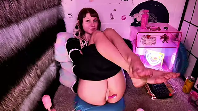 SweetLaumina live cam on StripChat