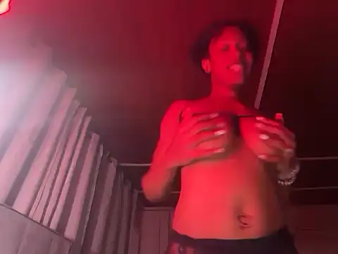 saffirebleu live cam on StripChat