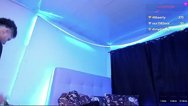 Ethan_Boyy live cam on StripChat