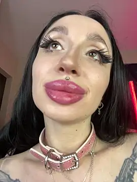 Molly__Moon