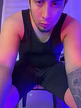 Nikoo_wolf25