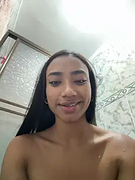 Mia-Lorette live cam on StripChat