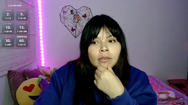 EllieMoonX live cam on StripChat