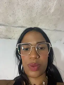 FlorSalvaje_ live cam on StripChat
