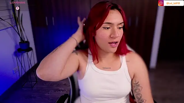 ImLui_lu live cam on StripChat