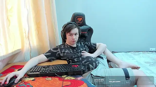 iliaskrislove live cam on StripChat