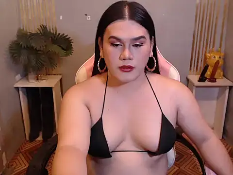 TsVelinda_Monroe live cam on StripChat