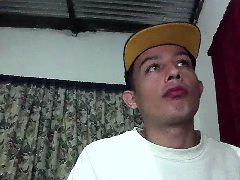 Alexander_Fetish1 live cam on StripChat