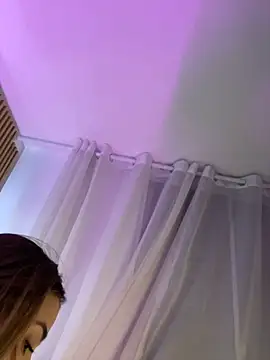 kyliejoness (F young) - plug anal