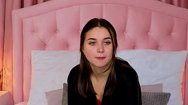 JulietteHembers live webcam