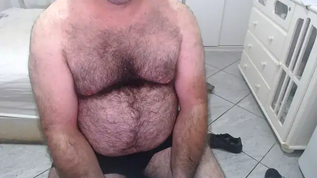 mysterbearmg (Ask my age) - #beardy #brazilian #cam2cam #daddies #ejaculation #flashing #gays #handjob #hd #masturbation #medium #middle-priced-privates #portuguese-speaking #recordable-privates #recordable-publics #small-audience #striptease #white