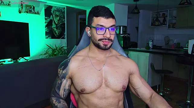 Michael_Diamond live cam on StripChat