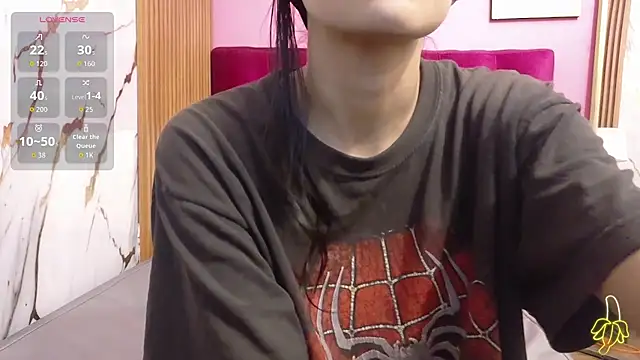 yourcuteneighbourr live cam on StripChat