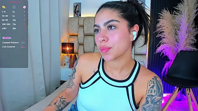 little_sophie18 (F teen) - Show Boobs