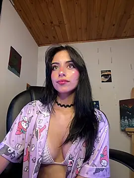 Ary_Pieerce live cam on StripChat