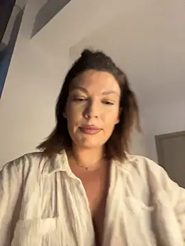 ClaraPasssion live cam on StripChat