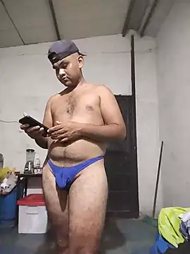 travieso2893 live cam on StripChat