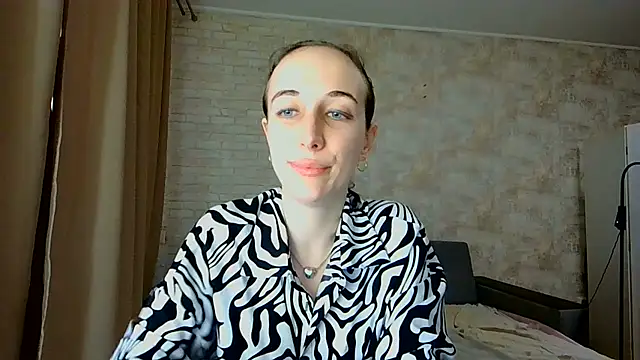 Anika_bloom live cam on StripChat