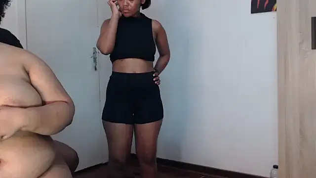 AshleyT255 live cam on StripChat