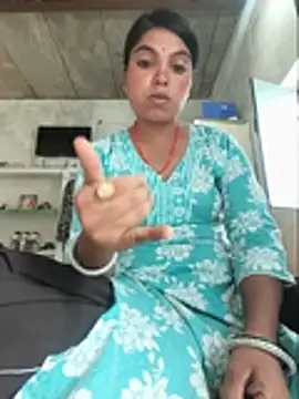 Mahi_hote live cam on StripChat