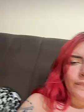 Soffi_hoot live cam on StripChat