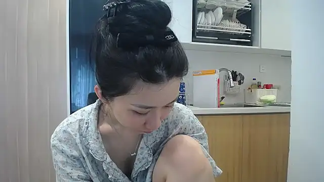 Asiagirll live cam on StripChat