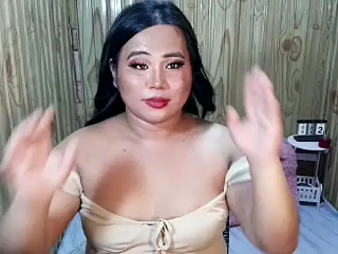 queen_staceyy live cam on StripChat