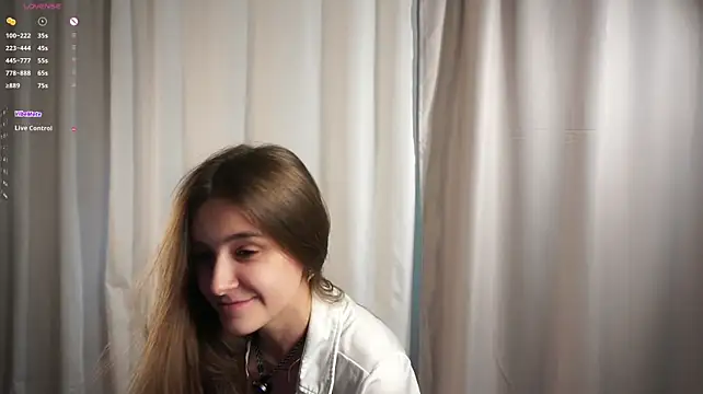 CaseyMulders live cam on StripChat