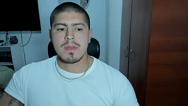 Baltazar_Dupont live cam on StripChat