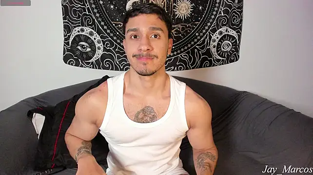 alphaandmuse live cam on StripChat