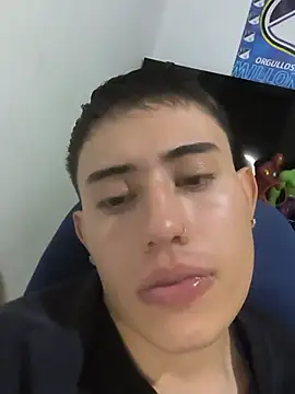 Thiagoo_Vega live cam on StripChat