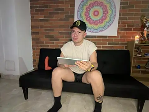 kuyp34 live cam on StripChat