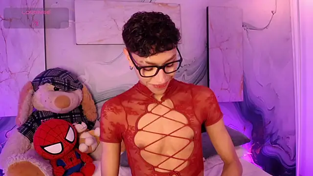 Owen_JP live cam on StripChat