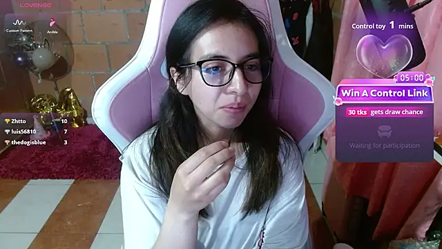 maggie_fox3 (F young) - SHOW CUM