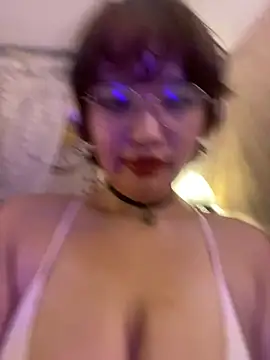 nomichuu live cam on StripChat