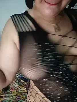 Nada_hawaya8 live cam on StripChat
