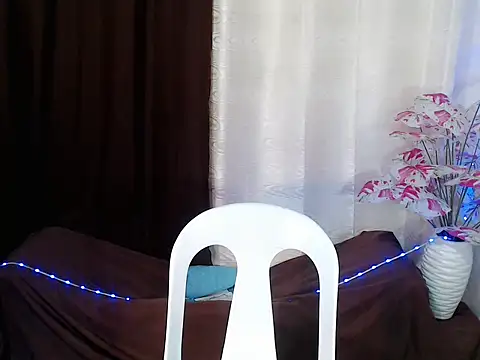 urhunky_boy live cam on StripChat