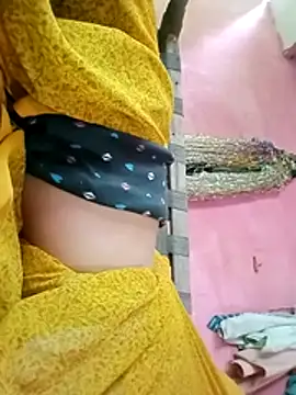 Sexybhabhi80 live cam on StripChat