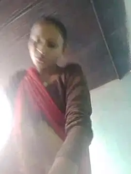 Juli_rathore live cam on StripChat