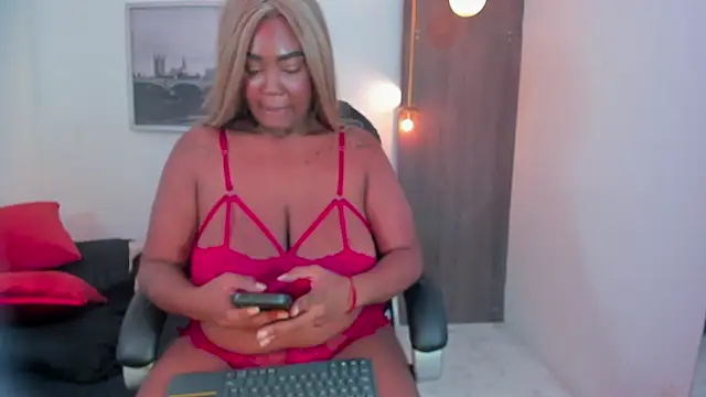 Nicol_jenner01 live cam on StripChat