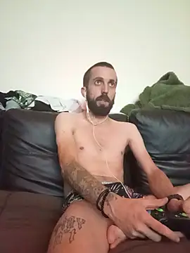 SinisterRefund live cam on StripChat