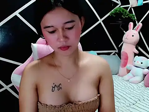 urgirl_mikah (T young) - im new let's having fun together here bb